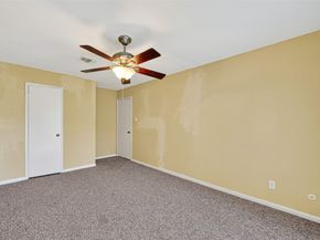 7211 Las Brisas Dr, Houston TX 77083