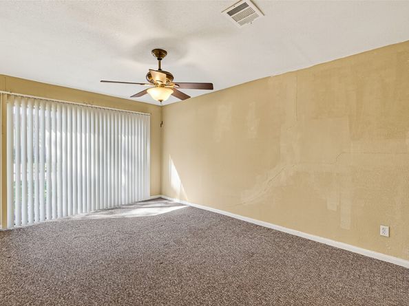 7211 Las Brisas Dr, Houston TX 77083