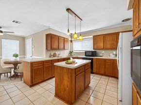 7211 Las Brisas Dr, Houston TX 77083