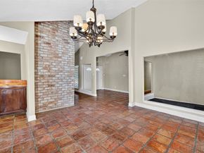 7211 Las Brisas Dr, Houston TX 77083