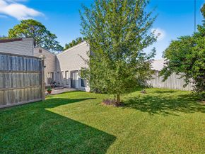 7211 Las Brisas Dr, Houston TX 77083