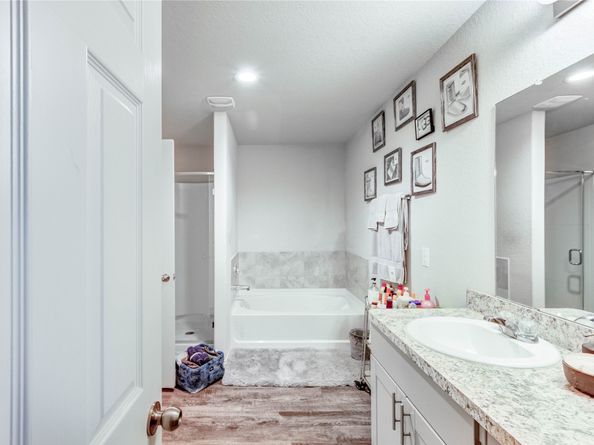 4338 Tulip Oak Drive, Houston TX 77068