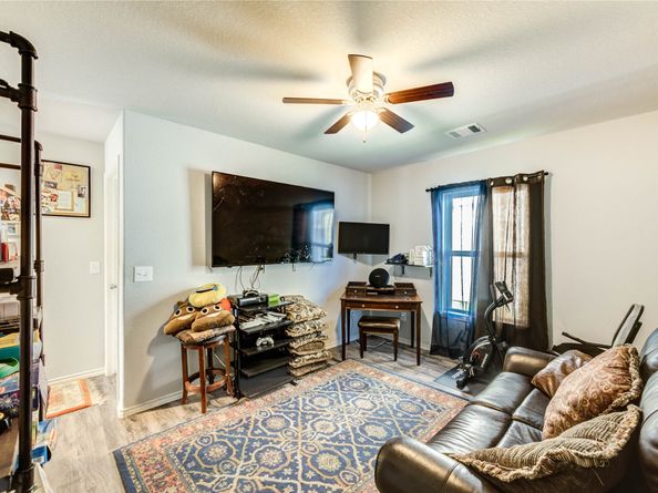 4338 Tulip Oak Drive, Houston TX 77068