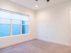 5869 E Post Oak Lane, Houston TX 77055