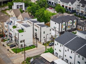 3407 Baer Street, Houston TX 77020
