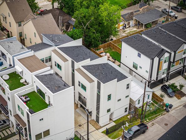 3407 Baer Street, Houston TX 77020