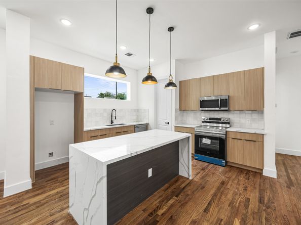 3407 Baer Street, Houston TX 77020