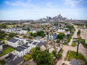 3407 Baer Street, Houston TX 77020