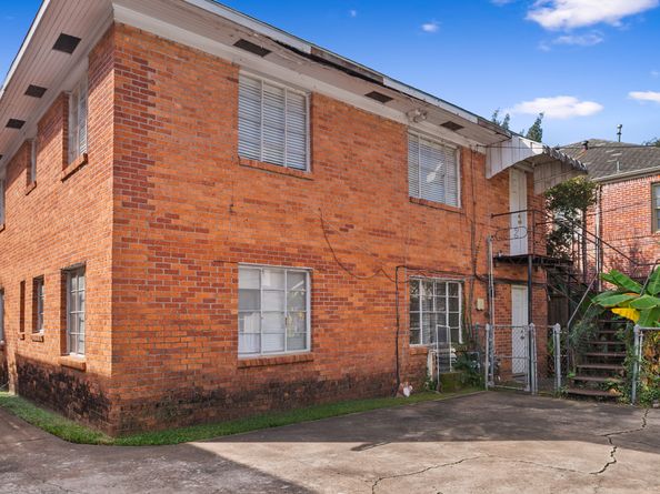 2130 South Boulevard, Houston TX 77098