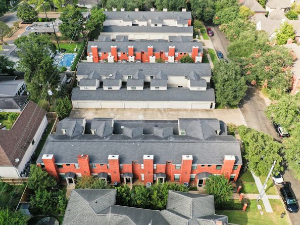 3330 Las Palmas Street 19, Houston TX 77027