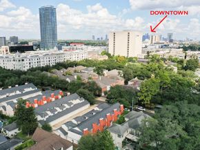 3330 Las Palmas Street 19, Houston TX 77027