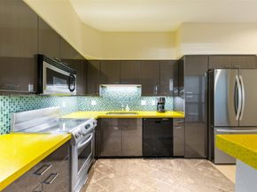 3330 Las Palmas Street 19, Houston TX 77027