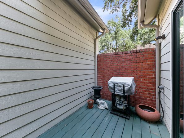 3330 Las Palmas Street 19, Houston TX 77027