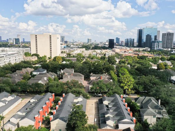 3330 Las Palmas Street 19, Houston TX 77027