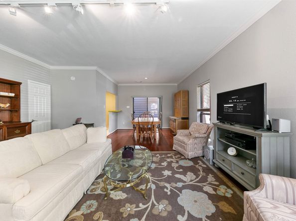 3330 Las Palmas Street 19, Houston TX 77027