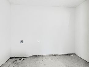 5946 Ridgeway Drive, Houston TX 77033