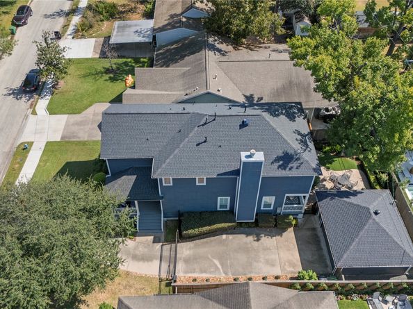 1317 Chamboard Lane, Houston TX 77018