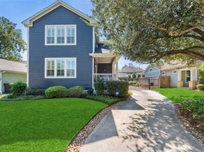 1317 Chamboard Lane, Houston TX 77018