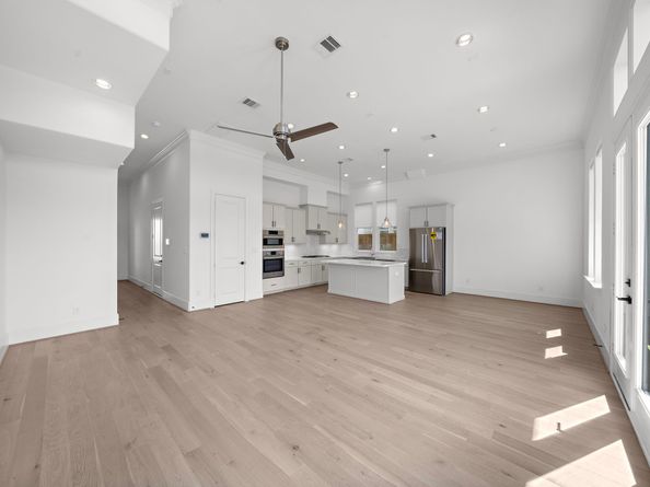 1005 Golden Nectar, Houston TX 77008