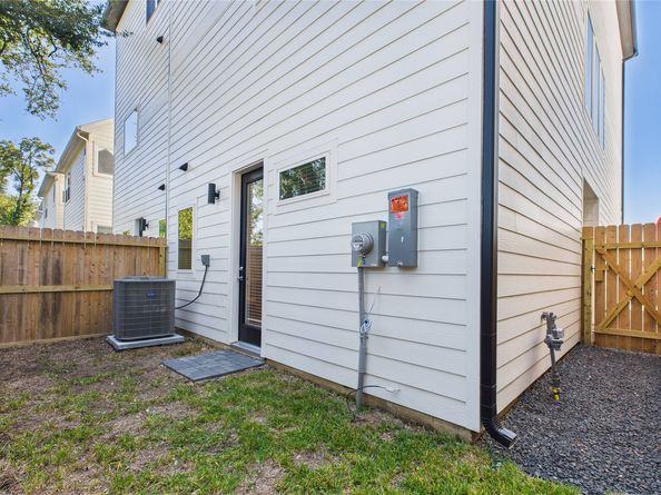 2306 Kolbe Cold Springs Lane, Houston TX 77055