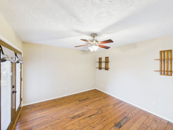10107 Hollow Canyon Dr, Sugar Land TX 77495