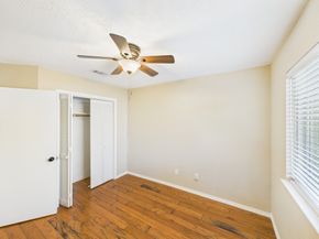 10107 Hollow Canyon Dr, Sugar Land TX 77495