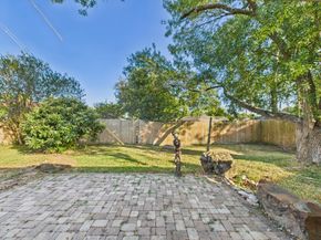 10107 Hollow Canyon Dr, Sugar Land TX 77495