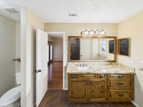 10107 Hollow Canyon Dr, Sugar Land TX 77495
