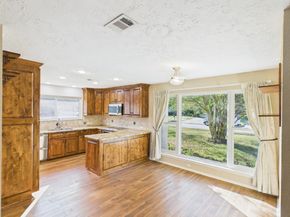 10107 Hollow Canyon Dr, Sugar Land TX 77495