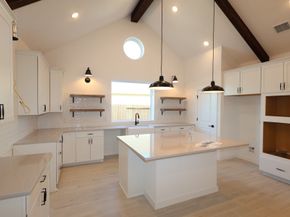 29426 Meadowcreek Hill Drive, Waller TX 77484