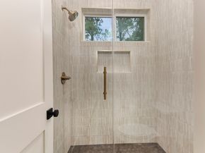 170 Golden Shadow Circle, The Woodlands TX 77381