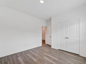 19168 Pinewood Grove Trail, New Caney TX 77357