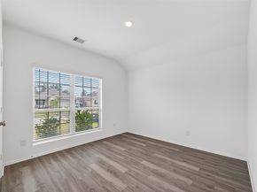 19168 Pinewood Grove Trail, New Caney TX 77357