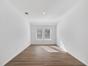 19168 Pinewood Grove Trail, New Caney TX 77357