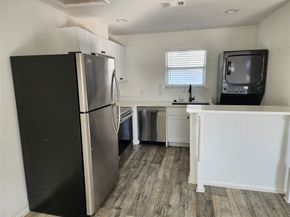 2610 Cochran Street 2, Houston TX 77009