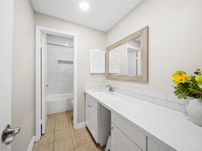 8257 Sands Point Drive 167, Houston TX 77036