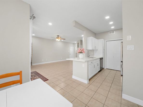 8257 Sands Point Drive 167, Houston TX 77036