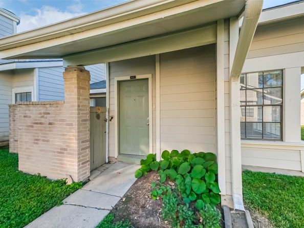 11983 Bob White Drive 17852, Houston TX 77035