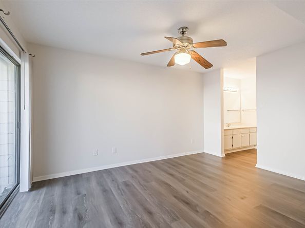 11983 Bob White Drive 17852, Houston TX 77035