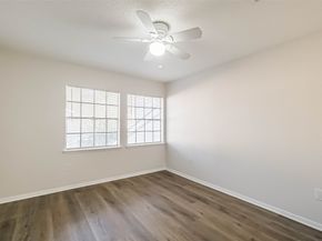 11983 Bob White Drive 17852, Houston TX 77035