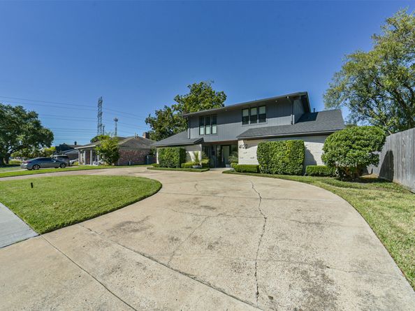 4122 N Braeswood Boulevard, Houston TX 77025