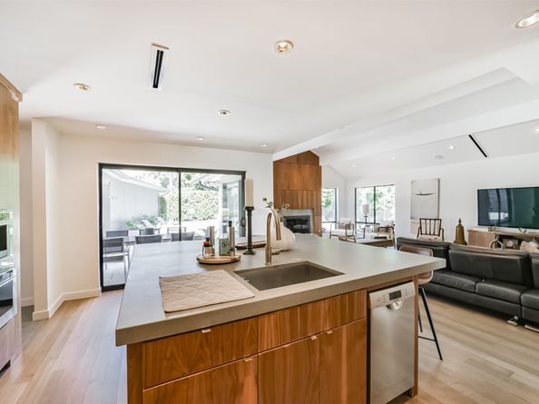 4122 N Braeswood Boulevard, Houston TX 77025