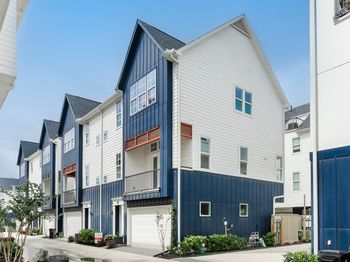 819 Bringhurst Street