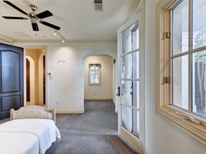 5401 Ashby Street, Houston TX 77005