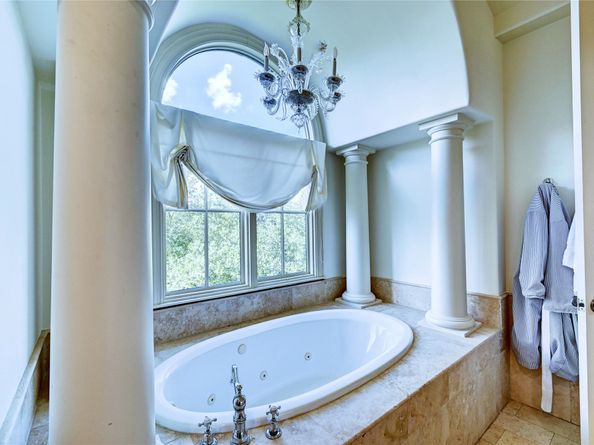 5401 Ashby Street, Houston TX 77005