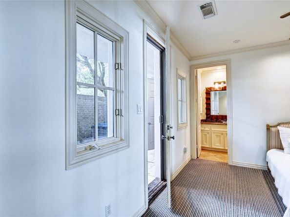 5401 Ashby Street, Houston TX 77005