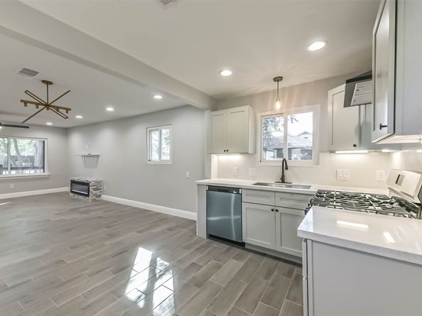 8925 Everglade Drive, Houston TX 77078