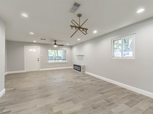 8925 Everglade Drive, Houston TX 77078