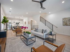 2530 Live Oak Street, Houston TX 77004