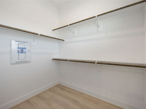 2530 Live Oak Street, Houston TX 77004